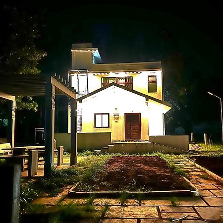 Individual Villa Stay イェーラギリ エクステリア 写真
